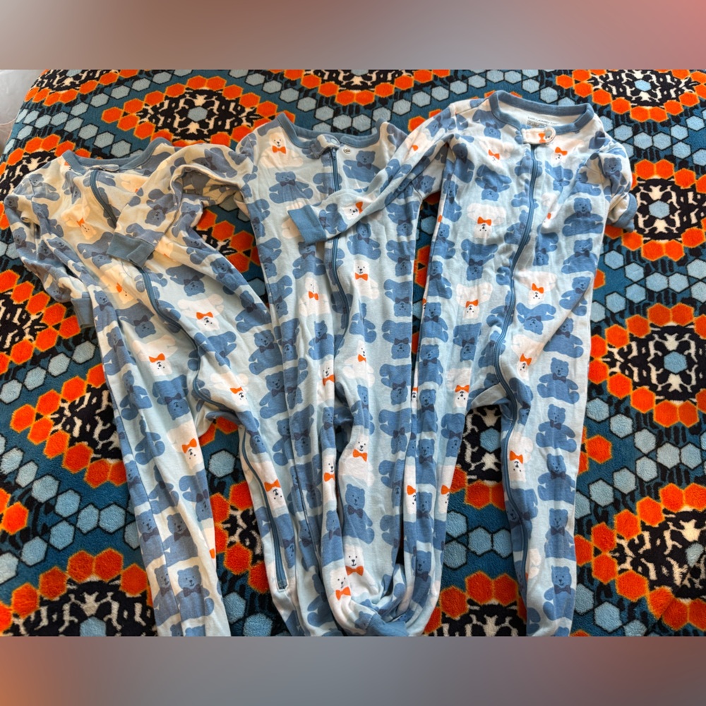GAP Boys Onesie Pajama with bear print 3 in set